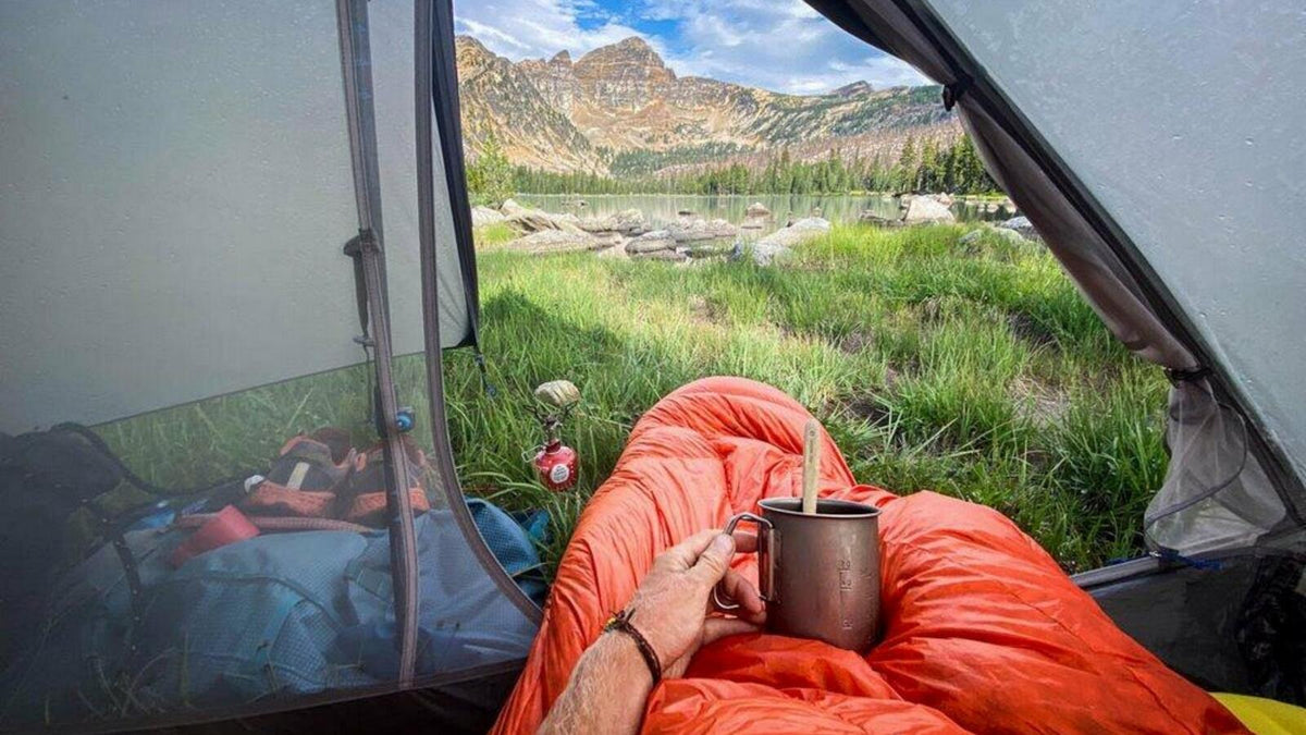 Quilt vs Sleeping Bag: Guide to Choosing Your Ideal Sleep System